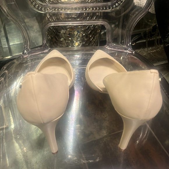 New Calvin Klein pumps - Picture 3 of 4